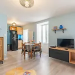 Bleu Bonheur Apartment